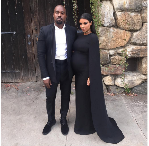 Kanye West et Kim Kardashian assistent au mariage de Steve Stoute à New York. Photo publiée le 7 septembre 2015.