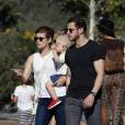Jamie Bell emmène son fils et sa petite amie Kate Mara à une fête foraine à Malibu, le 7 septembre 2015.
