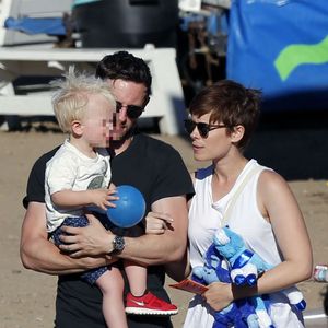 Jamie Bell emmène son fils et sa petite amie Kate Mara à une fête foraine à Malibu, le 7 septembre 2015.
