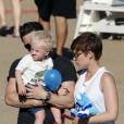 Jamie Bell emmène son fils et sa petite amie Kate Mara à une fête foraine à Malibu, le 7 septembre 2015.