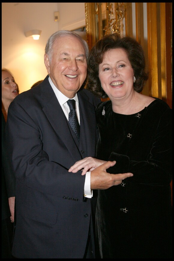 Alfred Taubman et Laure De Beauvau Craon lors d'un dîner à Paris le 16 mars 2010