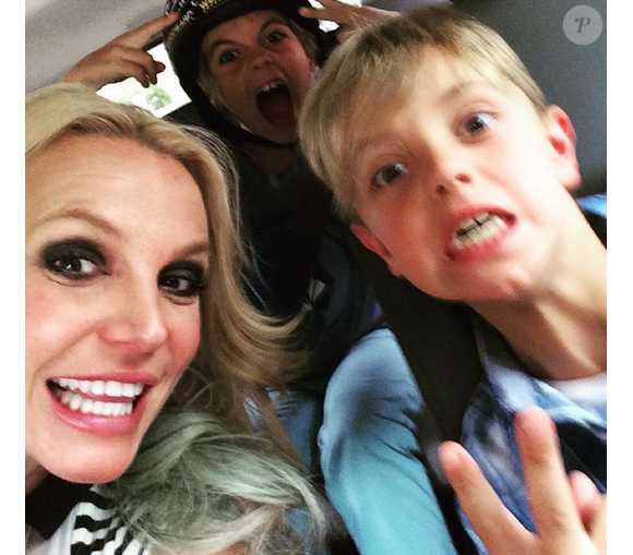 Britney Spears fête l'anniversaire de ses fils Jayden et Sean au Skatelab de Los Angeles / photo postée sur le compte Instagram de la chanteuse.
