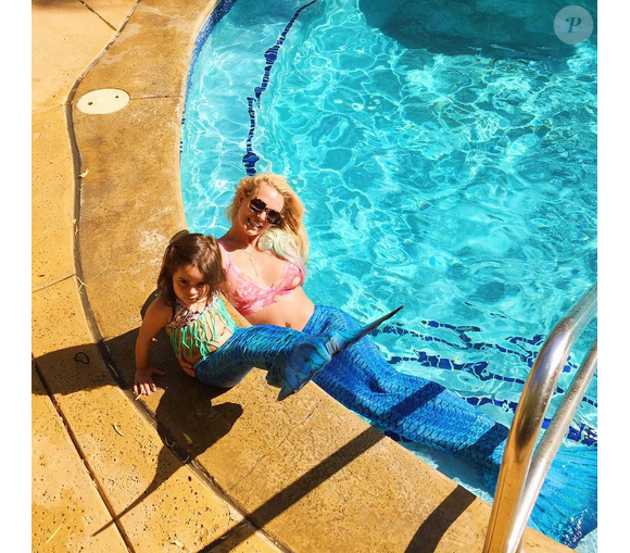 Britney Spears et sa nièce / photo postée sur le compte Instagram de la chanteuse.