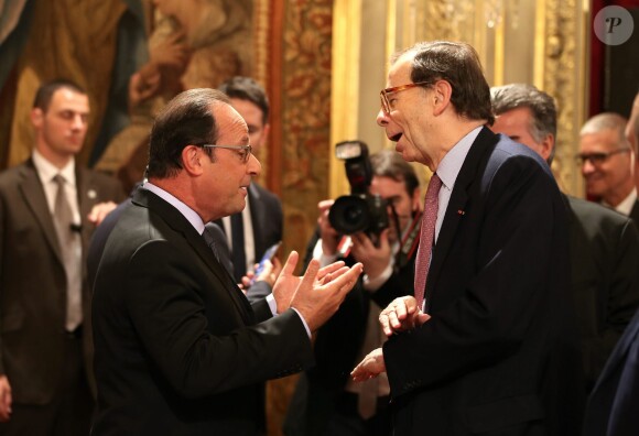 François Hollande et Louis Schweitzer - Remise du Prix de l'Audace Créatrice à Jean-Claude Maillard, PDG et fondateur du groupe Figeac Aéro, au palais de l'Elysée à Paris, le 15 septembre 2015.