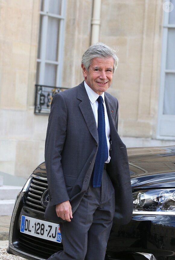 Alain Minc - Remise du Prix de l'Audace Créatrice à Jean-Claude Maillard, PDG et fondateur du groupe Figeac Aéro, au palais de l'Elysée à Paris, le 15 septembre 2015.