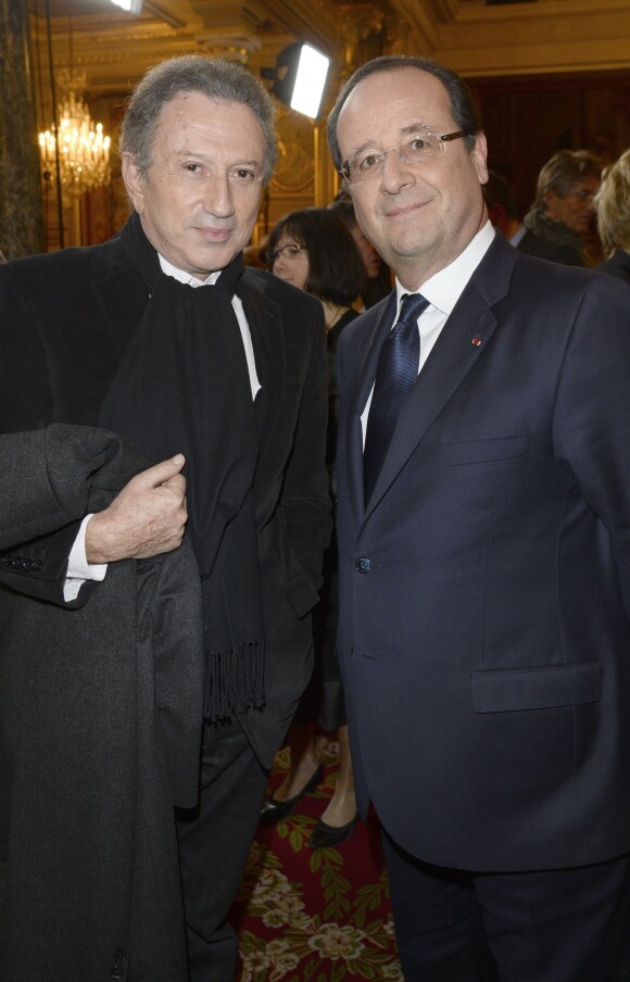 Exclusif - Michel Drucker et Francois Hollande à l'Elysée à Paris le 21 novembre 2013.