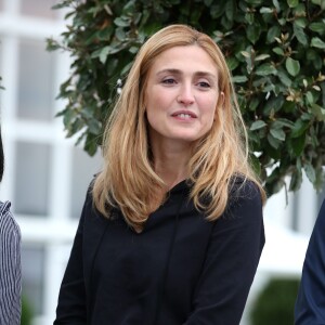 Julie Gayet - Le prix France Television-Jeune Producteur a été remis par Julie Gayet, Présidente du jury, dans le cadre du festival Off-Courts à Trouville-sur-Mer le 8 Septembre 2015.