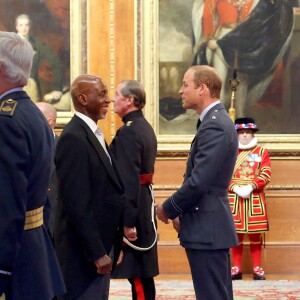 Le prince William présidait le 17 septembre 2015 à Buckingham Palace une cérémonie de remises d'insignes de l'OBE.