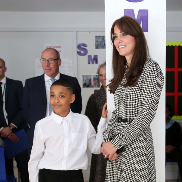 Kate Middleton, duchesse de Cambridge, en visite au centre Anna Freud à Londres le 17 septembre 2015.