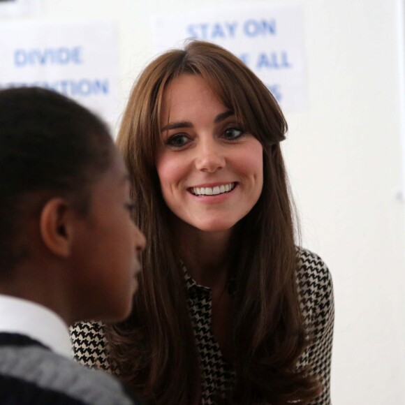 Kate Middleton, duchesse de Cambridge, en visite au centre Anna Freud à Londres le 17 septembre 2015.