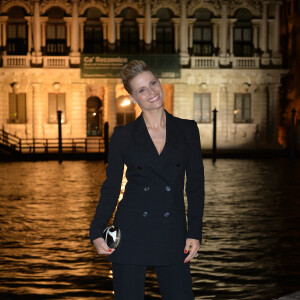 Michelle Hunziker pour la soirée Doppia Difesa, l'association de Michelle, lors de la 72e Mostra de Venise, le 7 septembre 2015.