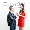 Francisco Costa (directeur artistique de la ligne féminine de Calvin Klein Collection) et Kendall Jenner assistent au défilé Calvin Klein Collection (collection printemps-été 2016) aux Spring Studios. New York, le 17 septembre 2015.