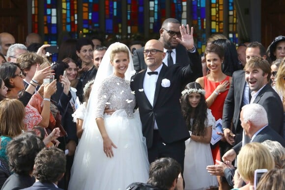 Pascal Obispo a épousé Julie Hantson au Cap-Ferret (Gironde) le 19 septembre 2015.