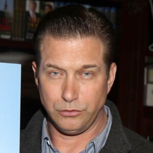 Donald Trump et Stephen Baldwin lors d'une conference de presse au lendemain du renvoi de l'acteur de l'émission "The Apprentice" a New York, le 16 avril 2013.