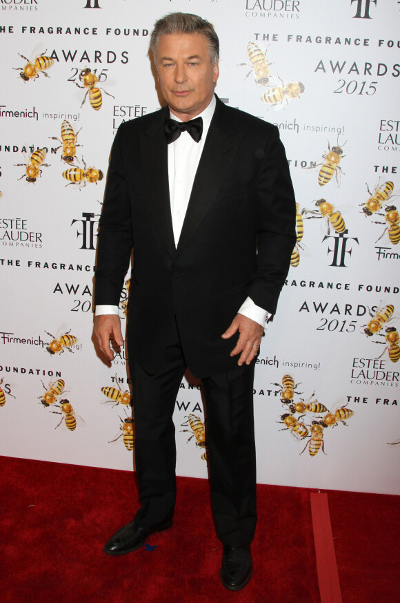 Alec Baldwin - Cérémonie des "Fragrance Foundation Awards" à New York, le 17 juin 2015.