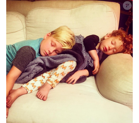 Les enfants de Tori Spelling endormis / photo postée sur Instagram.