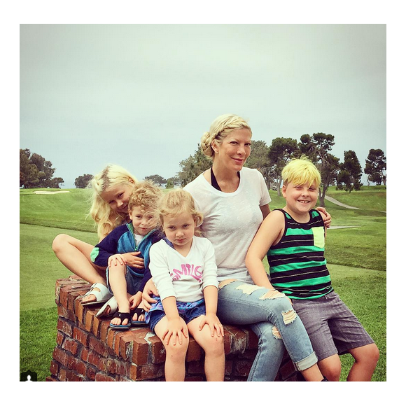 Tori Spelling et ses enfants / photo postée sur Instagram.