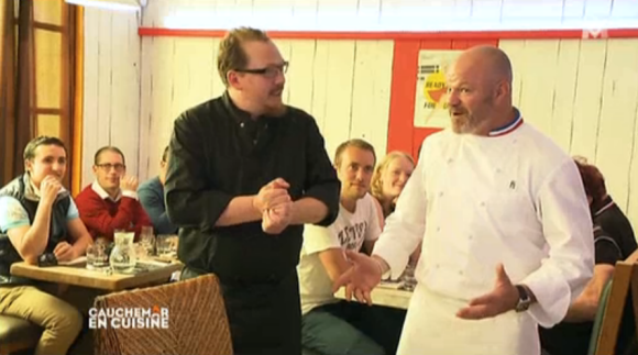 Marc, propriétaire de La taverne des pirates, à Neuf­cha­teau et Philippe Etchebest dans Cauchemar en cuisine sur M6, le 22 septembre 2015.