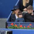 Gerard Piqué, sa compagne Shakira et leur fils Milan assistent à un match de tennis lors du "Trophée Conde Godo" à Barcelone, le 26 avril 2015.