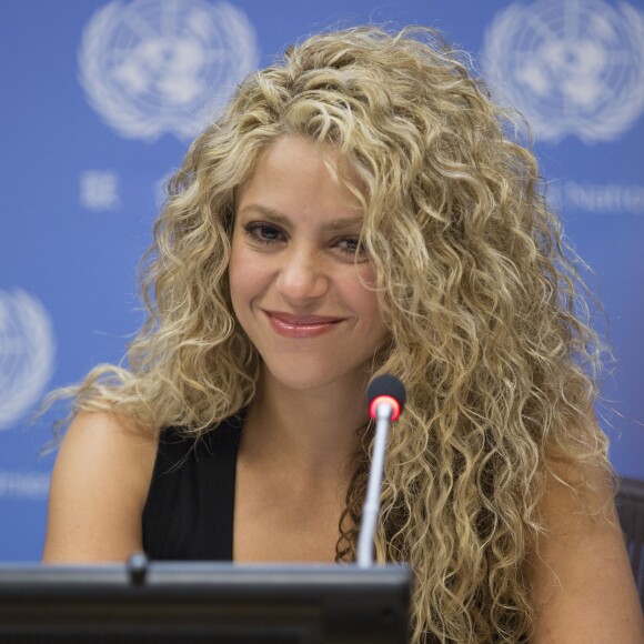 Shakira donne une conférence de presse aux Nations Unies le 22 septembre 2015