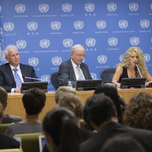 Shakira donne une conférence de presse aux Nations Unies le 22 septembre 2015