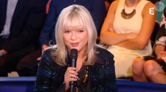 France Gall était l'invitée d'honneur de Stéphane Bern dans "C'est votre vie", samedi 26 septembre 2015 sur France 2.