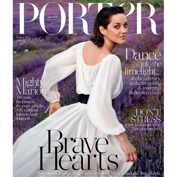 Marion Cotillard (en Dior) sur la couverture du magazine Porter qui sortira le 2 octobre 2015.