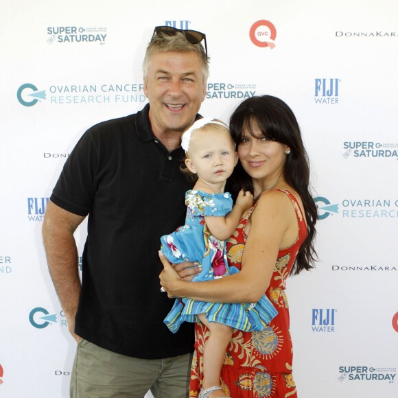 Alec Baldwin, sa femme Hilaria Thomas et leur fille Carmen Baldwin - People à l'événement caritatif "Ovarian Cancer Research Fund's Super Saturday" à Water Mill. Le 25 juillet 2015