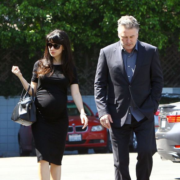 Exclusif - Alec Baldwin et sa femme Hilaria Thomas enceinte se rendent au Festival 2015 de "TCM Classic Film" à Hollywood, le 28 mars 2015