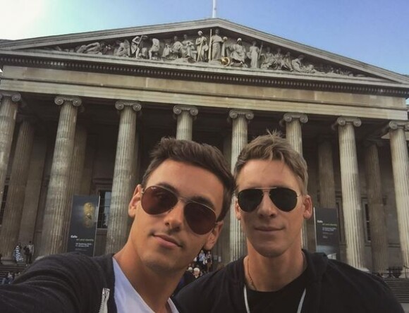 Tom Daley et son fiancé Dustin Lance Black à Londres, septembre 2015