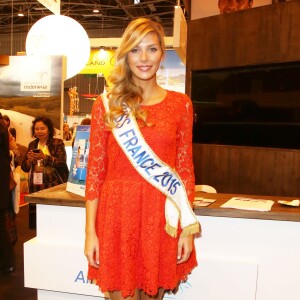 La jolie Camille Cerf, miss France 2015, sur le stand Tahiti du salon Top Resa au Parc des expositions à Paris le 29 Septembre 2015