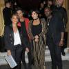Kris Jenner, son compagnon Corey Gamble, Jada Pinkett Smith et le directeur artistique de Balmain, Olivier Rousteing quittent le Costes à Paris, le 2 octobre 2015.