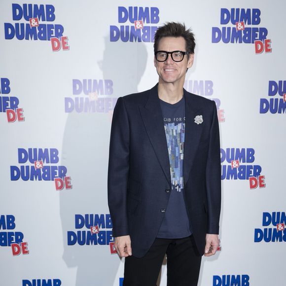 Jim Carrey lors du photocall du film "Dumb & Dumber De" à l'hôtel The Peninsula à Paris, le 25 novembre 2014.