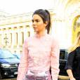Kendall Jenner assiste au défilé Shiatzy Chen (collection prêt-à-porter printemps-été 2016) au Grand Palais. Paris, le 6 octobre 2015.