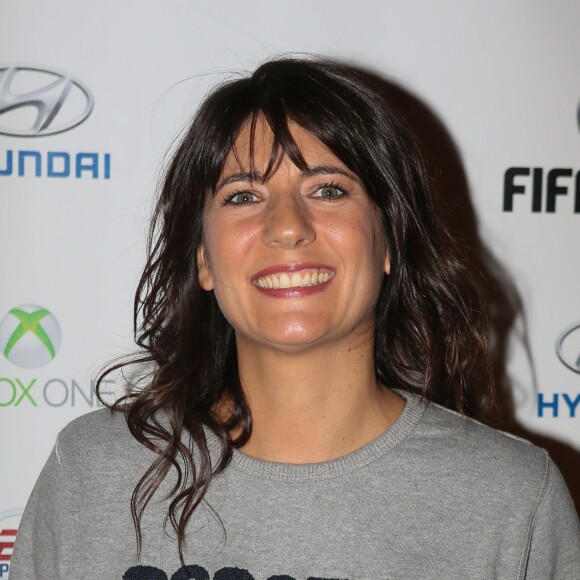 Info - Estelle Denis rejoint la chaine D8 pour présenter un talk show sur le sport - Estelle Denis - Soirée de lancement du jeu vidéo "FIFA 2016" au Faust à Paris, le 21 septembre 2015.21/09/2015 - Paris