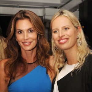 Cindy Crawford et Karolina Kurkova lors de la soirée de lancement du livre Becoming, à Miami. Le 8 octobre 2015