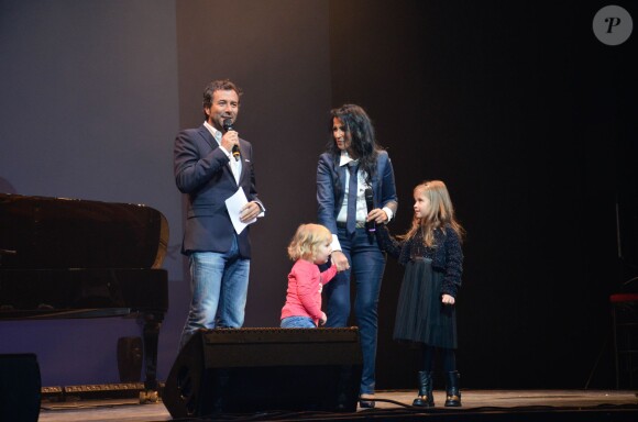 Bernard Montiel et Déborah Dahan (Présidente de l'association) - 22ème édition du gala "Faire Face" à l'Opéra du Grand Avignon à Avignon le 10 octobre 2015.
