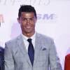 Cristiano Ronaldo reçoit son 4ème Soulier d'Or lors d'une cérémonie organisée à Madrid, le 13 octobre 2015.