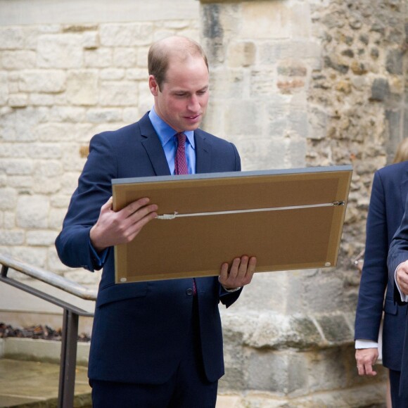 Le prince William, duc de Cambridge, de retour au St John's College de l'Université de Cambridge le 15 octobre 2015 pour inaugurer le centre des archives Pythagore.