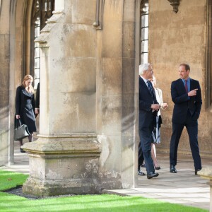 Le prince William, duc de Cambridge, de retour au St John's College de l'Université de Cambridge le 15 octobre 2015 pour inaugurer le centre des archives Pythagore.