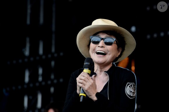 Yoko Ono - Festival de musique de Glastonbury 2014. Le 29 juin 2014.