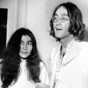 John Lennon et Yoko Ono à Londres, en 1968.
