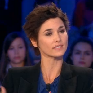 Eglantine Eméyé dans On n'est pas couché sur France 2, le samedi 17 octobre 2015.