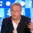 Laurent Ruquier dans  On n'est pas couché  sur France 2, le samedi 17 octobre 2015.