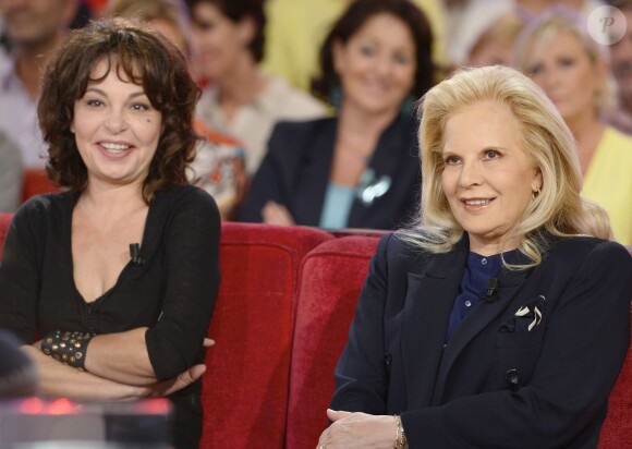 Isabelle Mergault et Sylvie Vartan - Enregistrement de l'émission "Vivement Dimanche" à Paris le 16 Septembre 2015 et qui sera diffusée le 20 Septembre 2015.