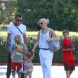 Gwen Stefani et Gavin Rossdale avec leurs enfants Kingston, Zuma et Apollo lors de la fête des pères à Los Angeles, le 21 juin 2015.