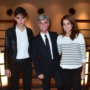 Exclusif - Alain-Fabien Delon, Cyril Viguier et Anouchka Delon lors de la projection du documentaire "Alain Delon, cet Inconnu" au Club de l'Etoile à Paris le 21 octobre 2015.