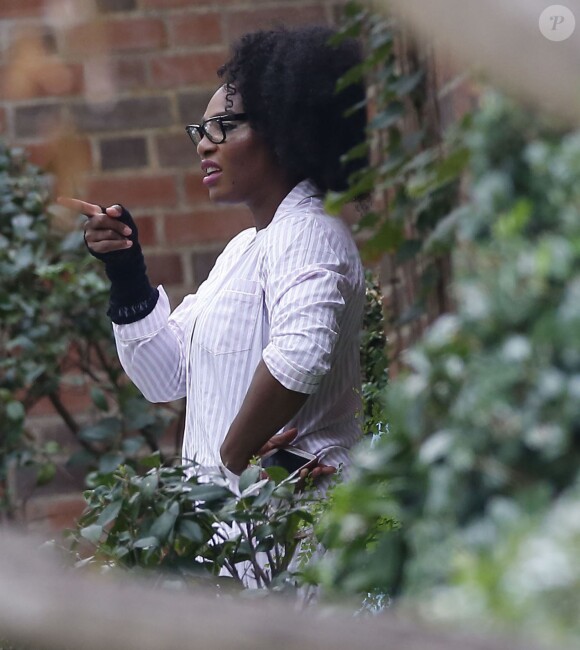 Serena Williams arrive à la maison du couple Azoff pour assister à sa baby-shower. Beverly Hills, le 25 octobre 2015.