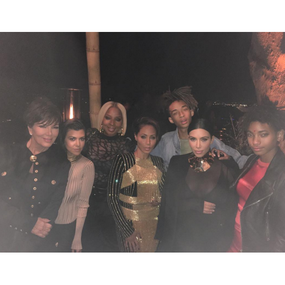 Kris Jenner, Kourtney Kardashian, Mary J. Blige, Jada Pinkett Smith, Jaden Smith, Kim Kardashian et Willow Smith assistent à la soirée d'anniversaire d'Olivier Rousteing à Los Angeles, le 23 octobre 2015.