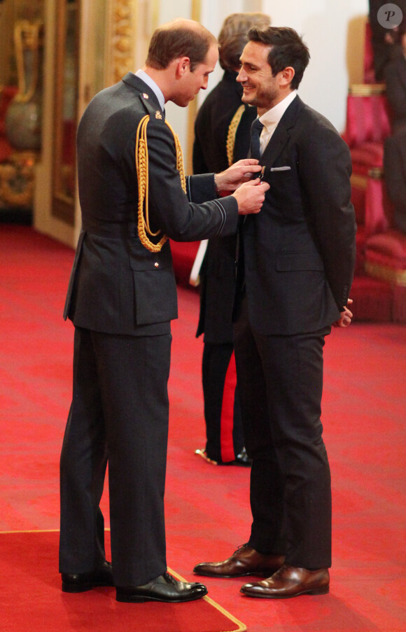 Le prince William remettait le 27 octobre 2015 à Frank Lampard les insignes d'OBE au palais de Buckingham, à Londres.